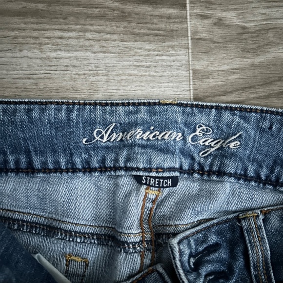 American Eagle capris - Picture 2 of 3